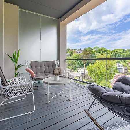 Sky Apartment With Free Parking And Balcony & Ac カウナス エクステリア 写真